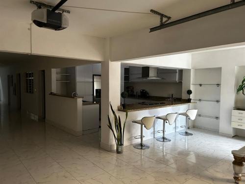 Yumbo House | Big house with garage in Yumbo Valle