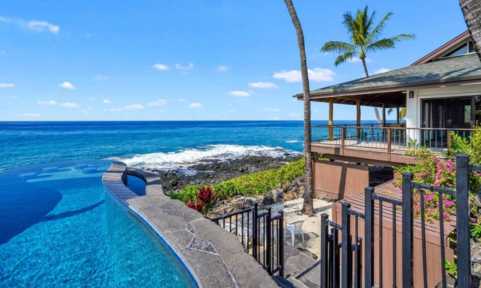 Kahaluu Bay House | Big Island Hale Kaheka 6592