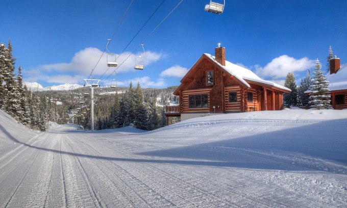 Powder Ridge Cabin | Big Sky Resort/Powder Ridge-Ski In/Ski Out with Private Hot Tub & Amazing Views
