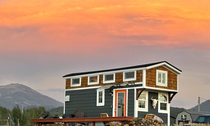 Victor House | Big View Tiny House, a luxury tiny house experience!