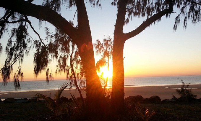 Blacks Beach RV Rental | BIG4 Mackay Blacks Beach Holiday Park