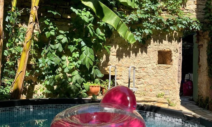 Saint-Antonin Noble Val House | Bijou Village House With Pool In Tranquil Courtyard Gardens