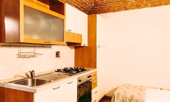 Historic Centre Apartment | Bilocale Mattone