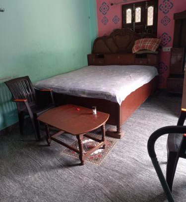 Gaya House | Bindaul niwas