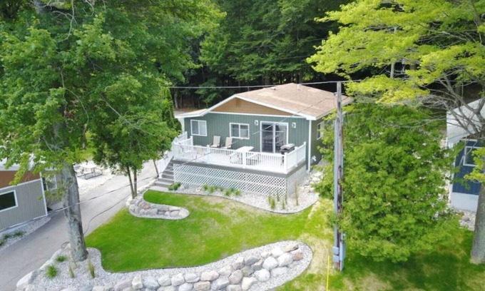 Ludington Cottage | BIRCH - Grace Landing Cottages With Stunning Sunsets Over Hamlin Lake