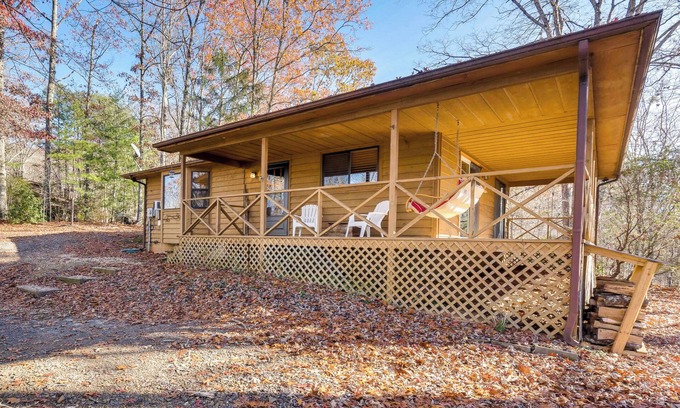Murphy Cabin | Birdwatching, Board Games & BBQs: Cabin in Murphy!