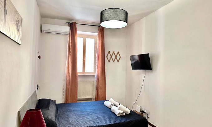 Velletri Apartment | BLACK AND WHITE HOUSE- 70 mq