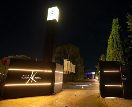 Suburbio IX Aurelio Hotel | Black Hotel