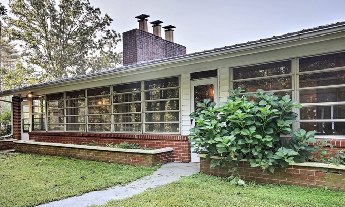 Blairsville House | Blairsville Home w/Game Room & Fire Pit on 5 Acres
