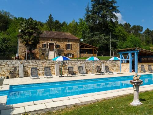 Blanquefort-sur-Briolance House | Blanquefort Hill Retreat