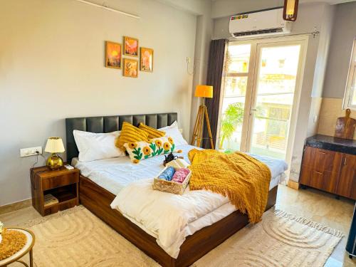 Sector 39 Apartment | Bliss Nook - Cozy & Serene Stay Near Medanta Hospital