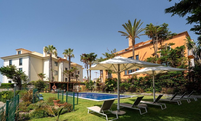 Cascais Villa | Blissful Seafront