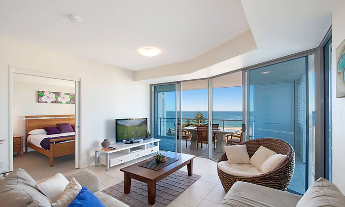 Coolangatta Apartment | Blue C Coolangatta