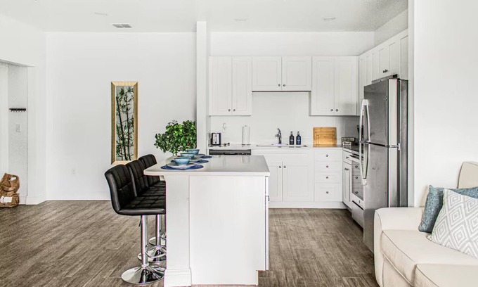 Kissimmee Apartment | Blue Haven Cozy 1BR Boho 15 MIN from Kissimmee Main Street 25 Min Old Town