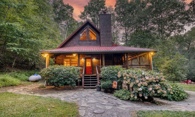 Blue Ridge Cabin | Blue Ridge - Creek Front Paradise w/great outdoors