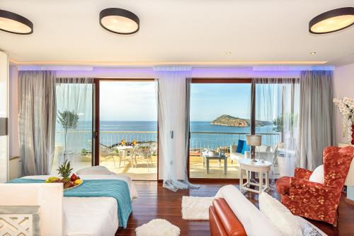 Platanias Town Apartment | Blue Suite by Cosmos
