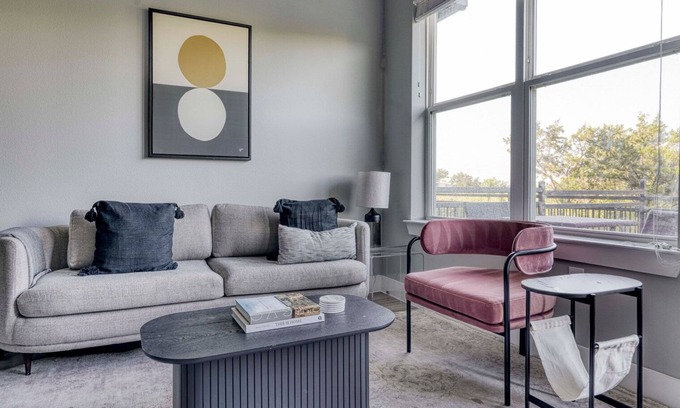 McNeil Apartment | Blueground | Austin, pool, nr Walnut Creek Park