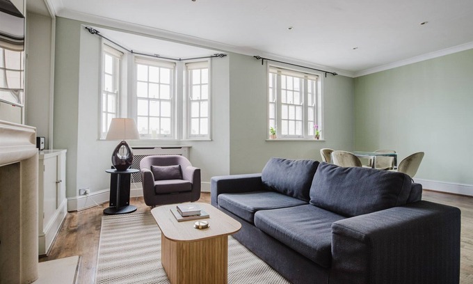 Chelsea Apartment | Blueground | Chelsea, w/d, nr museums & park