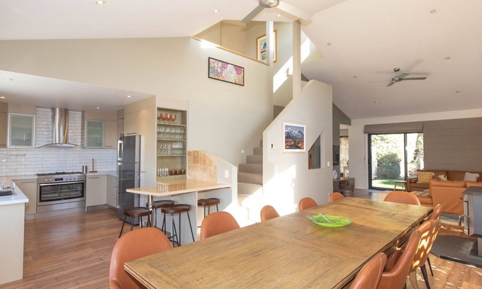 Jindabyne House | Bogong Lakeview – 1/19 Bogong Street