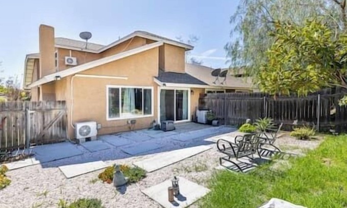 West Covina House | BOHO Hidden Gem fenced backyard garage pet OK