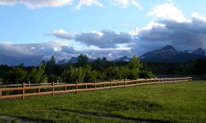 East Glacier Park Village House | Book Today! Spectacular Mountain Views!
