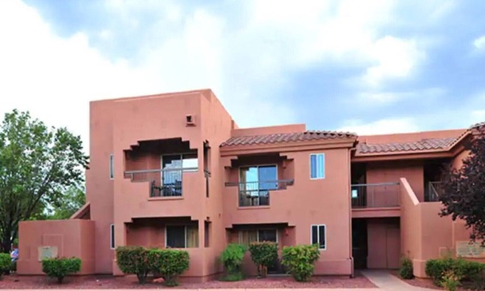 West Sedona Resort | Book your HVC Studio at the Sedona Summit Resort And Save BIG!