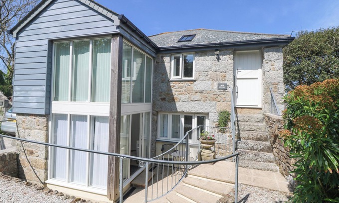 Paul Cottage | BOS LOWEN, pet friendly, character holiday cottage in Mousehole