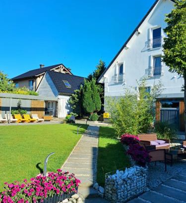 Mielno House | Bosman Pokoje Gościnne