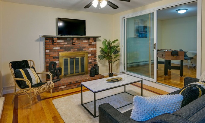 Fairmount Hill Apartment | Boston Duplex w/Foosball Table: 11 Mi to Downtown