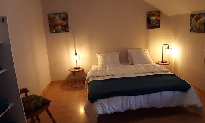 Lailly-en-Val House | BOURG CENTER, FURNISHED ACCOMMODATION 4 PEOPLE, 50 m from the communal pond