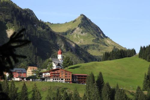 Damuels Hotel | Boutique Hotel die Mittagspitze Superior