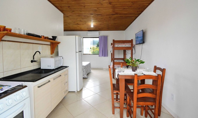 Sao Joao do Rio Vermelho Apartment | Maricota Residential