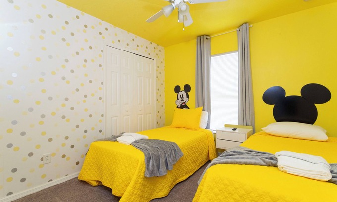 Kissimmee House | Brand New 4BR Home w/Mickey & Frozen Rooms – 10min to Disney!