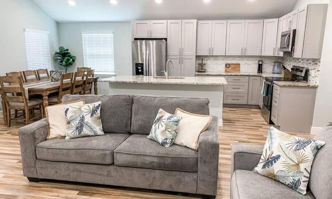 Cedar Lane House | BRAND NEW gorgeous water front home on Caney Creek