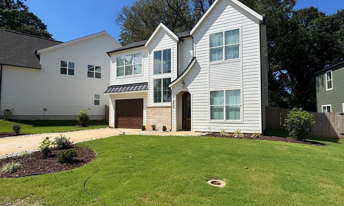 Enderly Park House | Brand New Luxury Home 4BR/3BA Minutes to Uptown