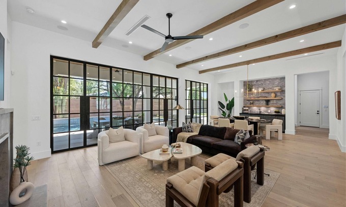 Barton Hills House | Brand New Spacious Luxury 6-bedroom 5000 Sq ft Home BEST LOCATION IN AUSTIN