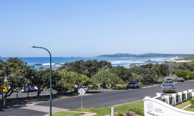 Yamba Apartment | Breakers Block 2 Unit 7