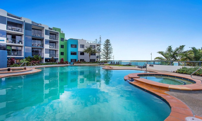 Caloundra Apartment | BreakFree Grand Pacific Resort