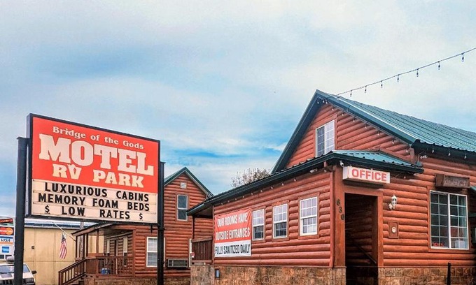 Cascade Locks Hotel | Bridge of The Gods Motel, Cabins & RV Park