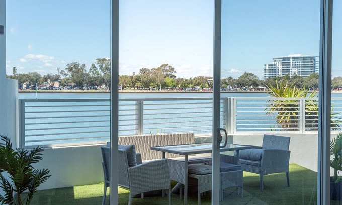 Mandurah Apartment | Bridgepoint 103 - 2 Bedroom Apartment
