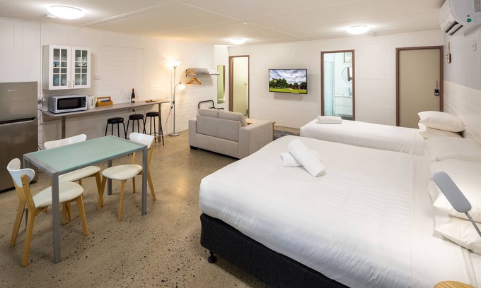 Bridgewater on Loddon Hotel | Bridgewater Motel