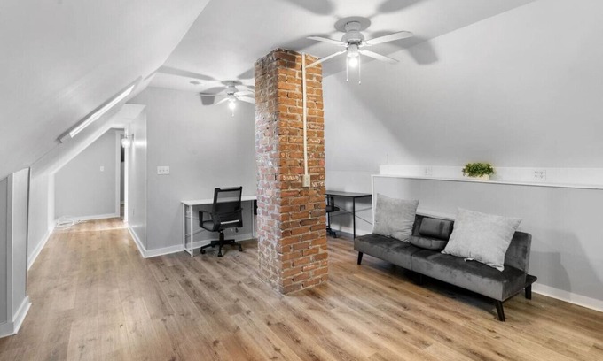 West Rock Condo | Bright 2-Bed Suite, SCSU & Yale