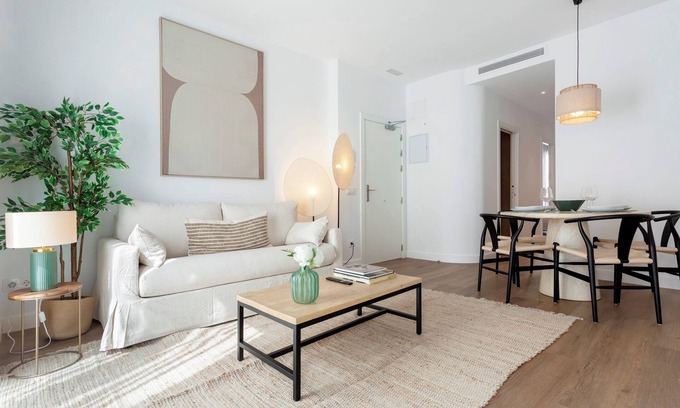 Prosperidad Apartment | Bright 2BD apartment in Madrid. Zabaleta IV