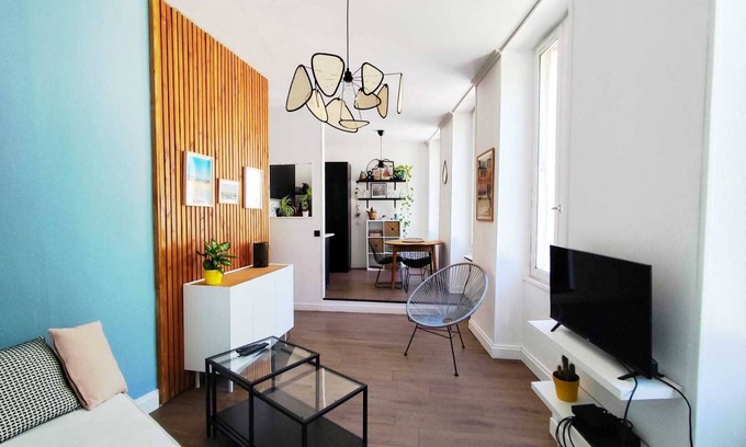 Saint Seurin - Fondaudege Apartment | Bright 45m² near the Jardin Public