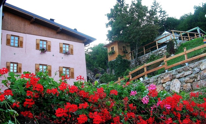 Cavedago House | Bright apartment in the countryside of the Adamello Brenta