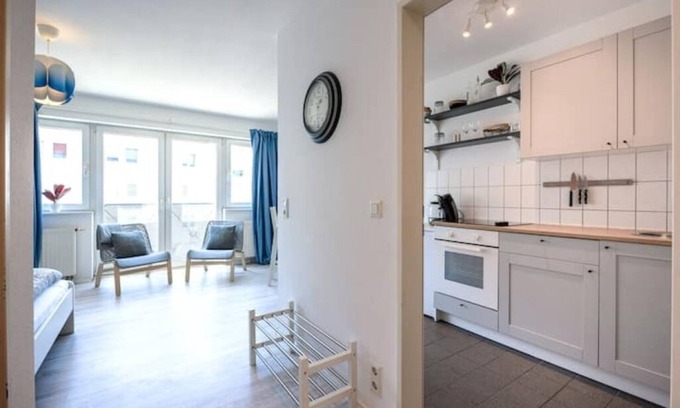 Magdeburg Apartment | Bright city apartment with parking lot