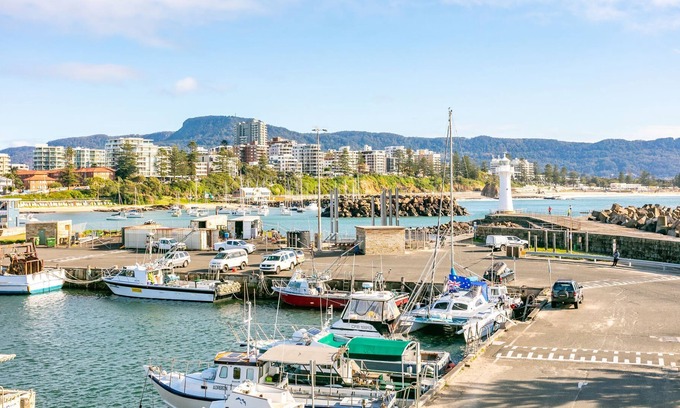 Wollongong CBD Apartment | Bright, Coastal 2BR Wollongong Gem