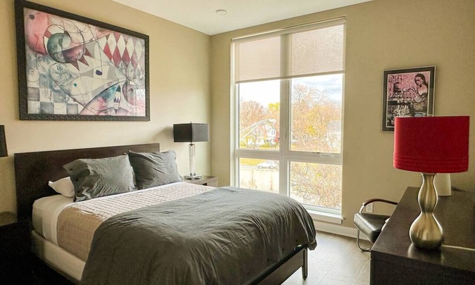 Downtown Rochester Apartment | Bright, Colorful & Convenient 1-Bedroom Apartment