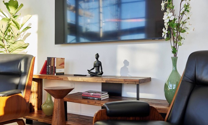 Hoboken Apartment | Bright Cozy Loft | Walk to PATH Shops + Dining