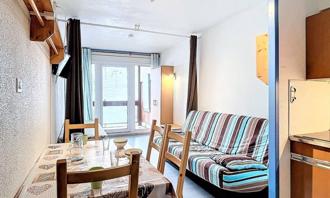 Villarembert Apartment | Bright Studio · Ski-in/Ski-out · South-Facing Balcony